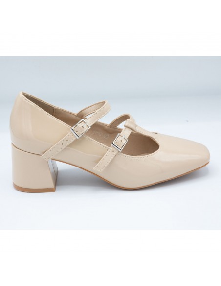 Chaussures Babies Vernies à Talon - Elégance Rétro et Confort