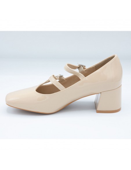 Chaussures Babies Vernies à Talon - Elégance Rétro et Confort