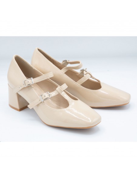 Chaussures Babies Vernies à Talon - Elégance Rétro et Confort