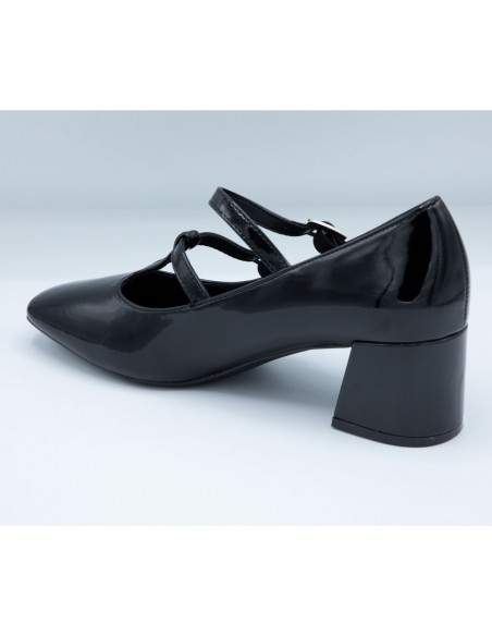 Chaussures Babies Vernies à Talon - Elégance Rétro et Confort