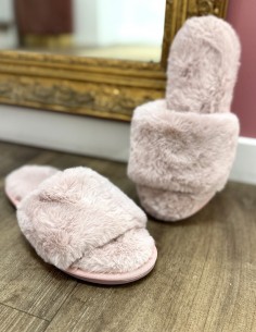Claquettes chaussons femme...