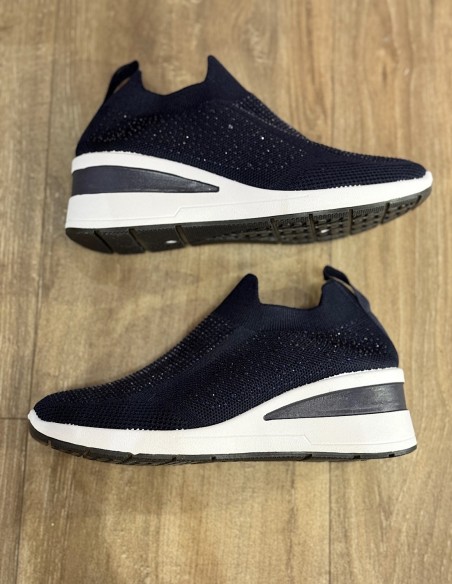 Baskets souples compensées femme tendance, confortables ,respirantes avec strass