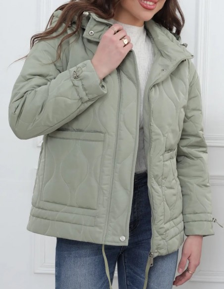 Veste matelassée femme mi saison à capuche - Tendance et Confort