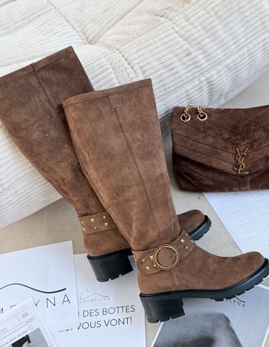 Bottes femme pour mollet large...