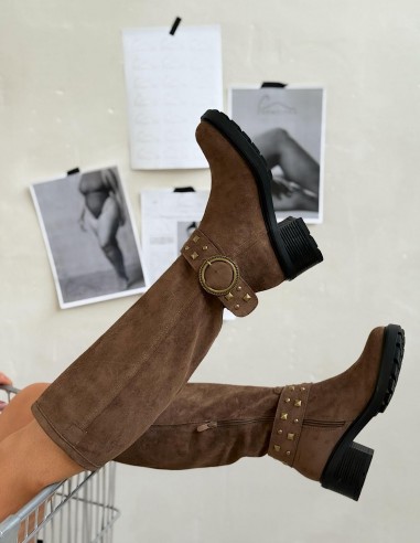 Bottes femme pour mollet large...