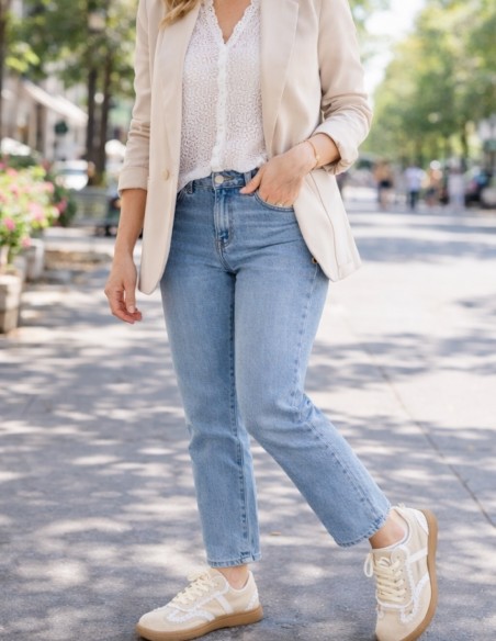 Baskets femme beige en suédine avec dentelle - sneakers mode et confort semelle gomme