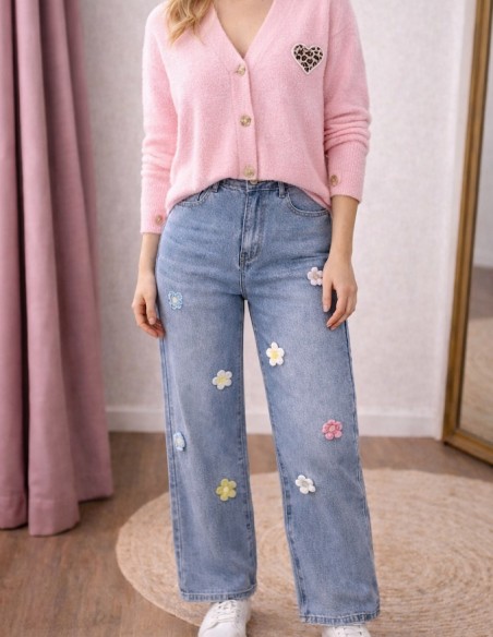 Jean large femme taille haute bleu clair avec fleurs brodées coupe évasé tendance