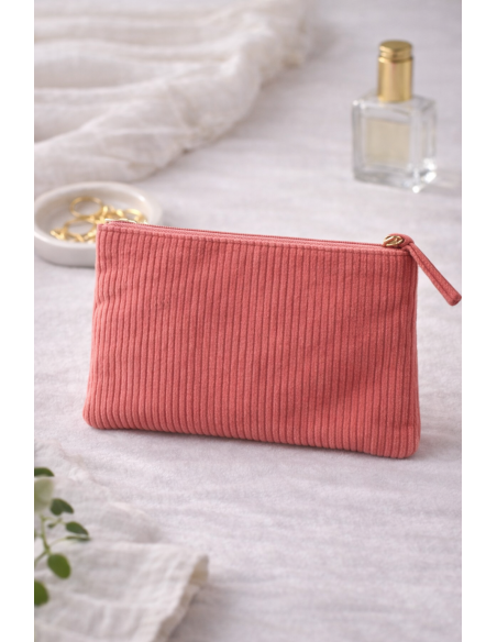 trousse cadeau mamie rose avec broderie dorée et zip