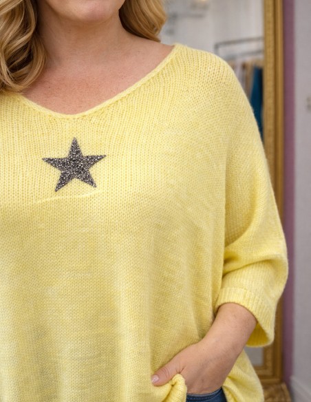 Détail pull femme grande taille étoile strass brillante - maille fine jaune