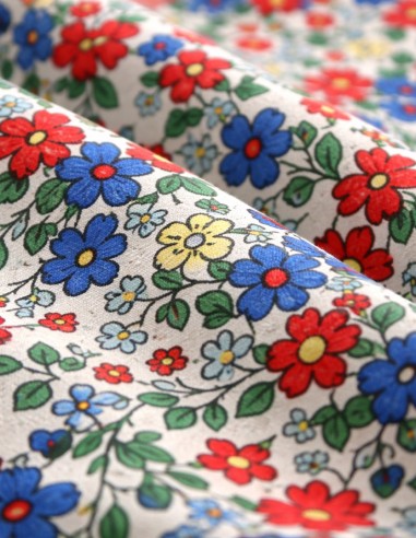 zoom imprimé liberty du chemisier fluide femme