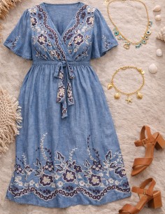 Robe femme grande taille effet jean bohème chic brodée en viscose portée look élégant 42 44 46 48 50 2