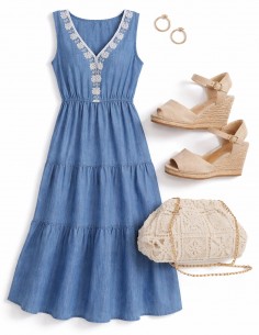 robe midi coton denim brodée femme vue face look bohème chic été 2