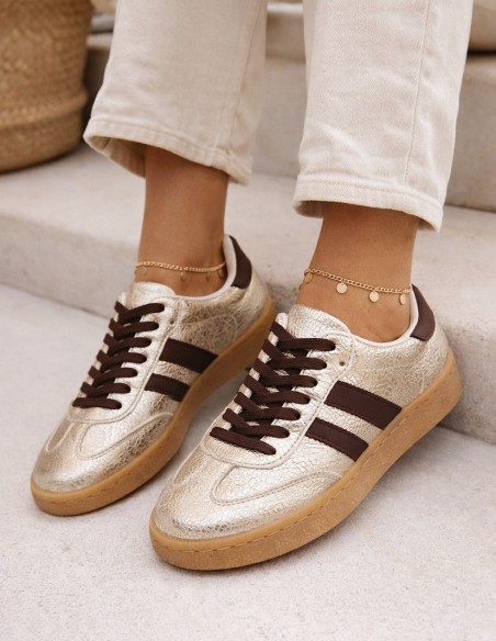 Baskets Femme Dorées Effet Craquelé – Sneakers Chic & Tendance à Bandes Marron – Confort & Style Casual Élégant