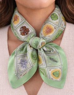 Foulard Carré Effet Soie...