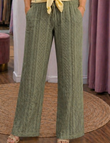 Pantalon blanc , kaki broderie...