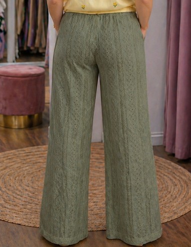 Pantalon blanc , kaki broderie...