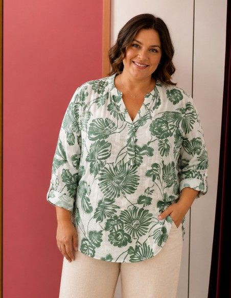 blouse femme fluide grande taille avec col v et motif vert pastel