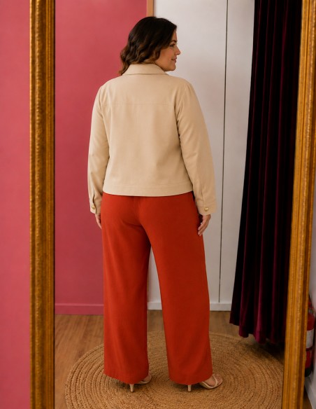 Veste femme légère grande taille beige élégante pour le printemps coupe courte