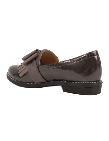 Mocassins femme vernis style derbies avec noeud suédine