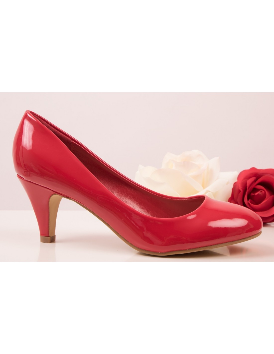 escarpins rouge vernis petit talon